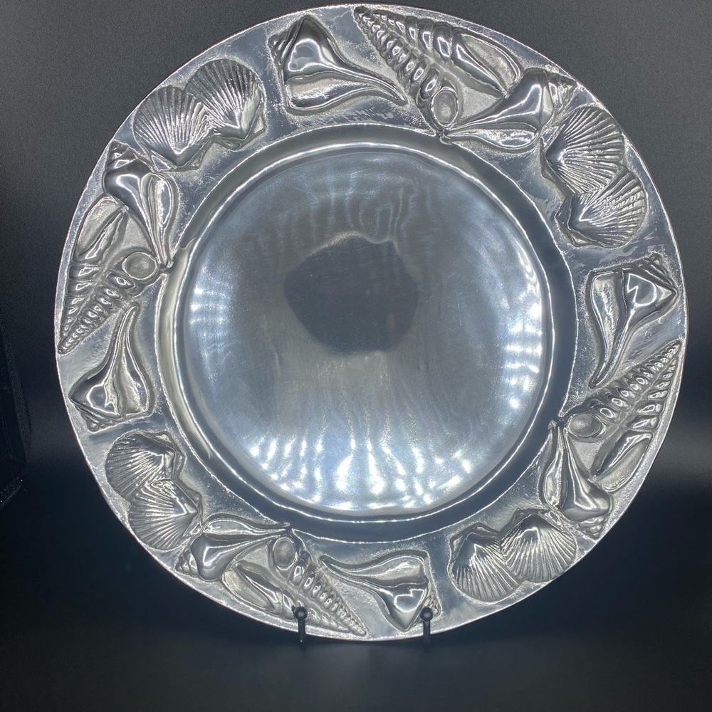 Seashell Round Serving Platter - Picture 5 of 10